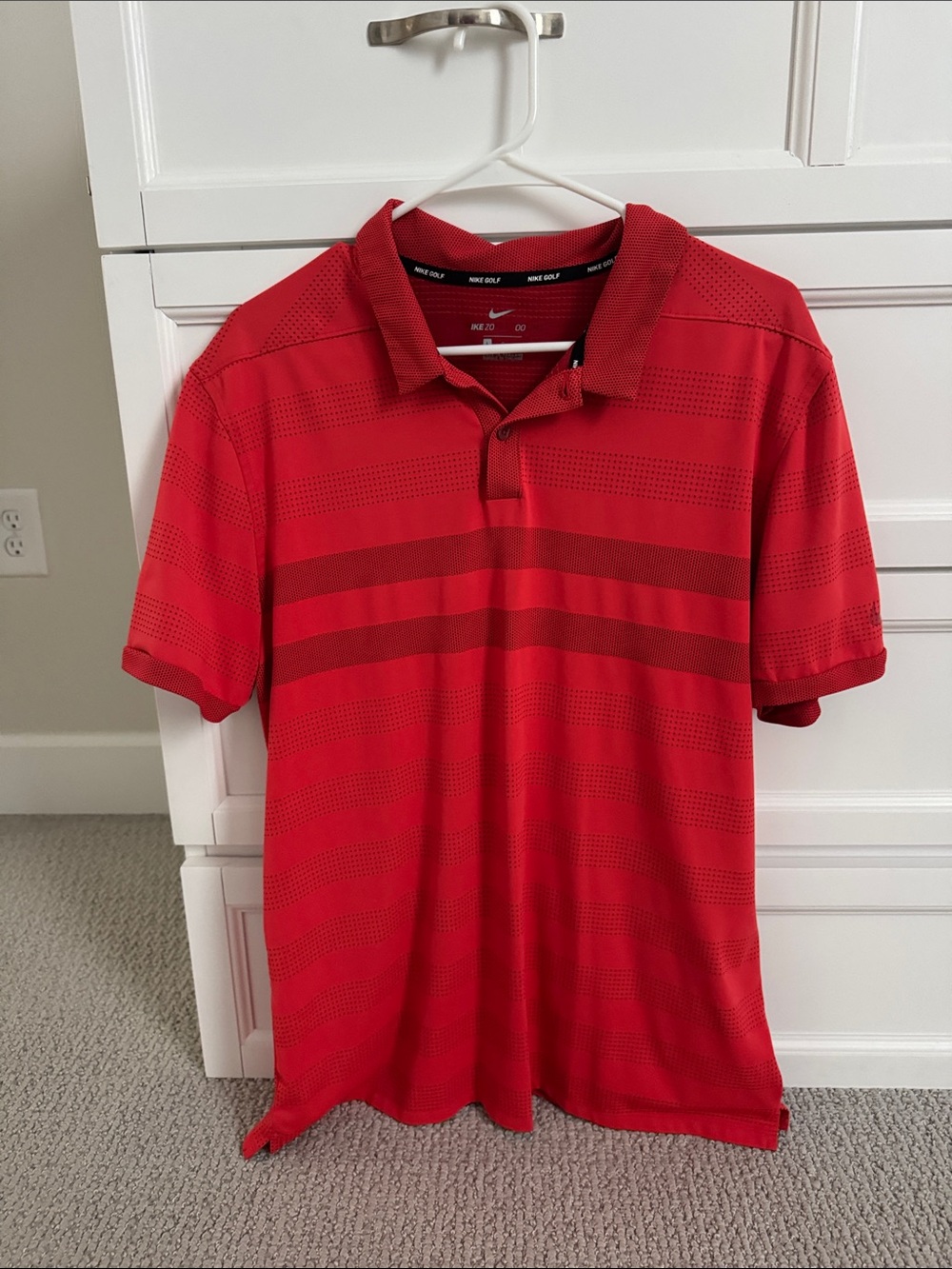 Red Men's Nike Polo Shirt - Breathable Striped Golf Polo